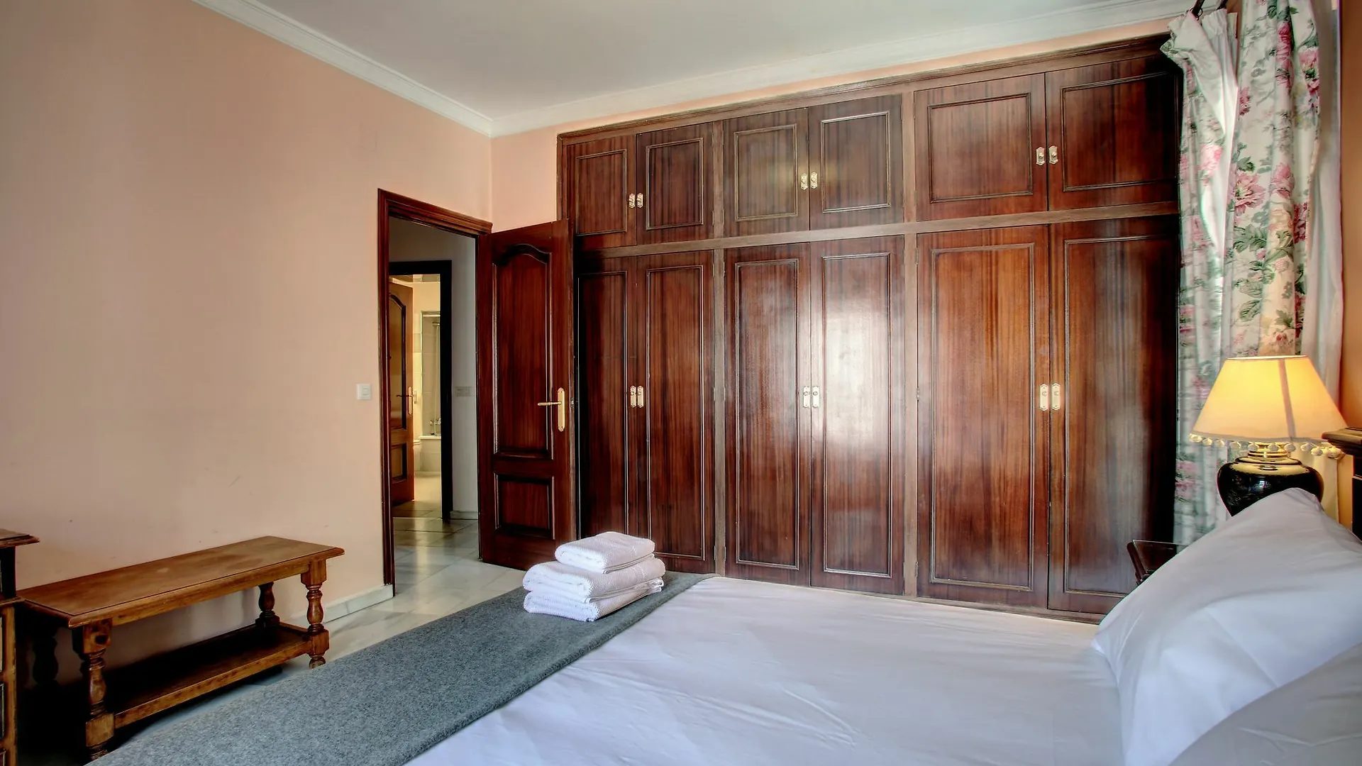 Holiday House Abul Beka Ronda 0*,
