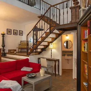 El Pensamiento Duplex Apartment